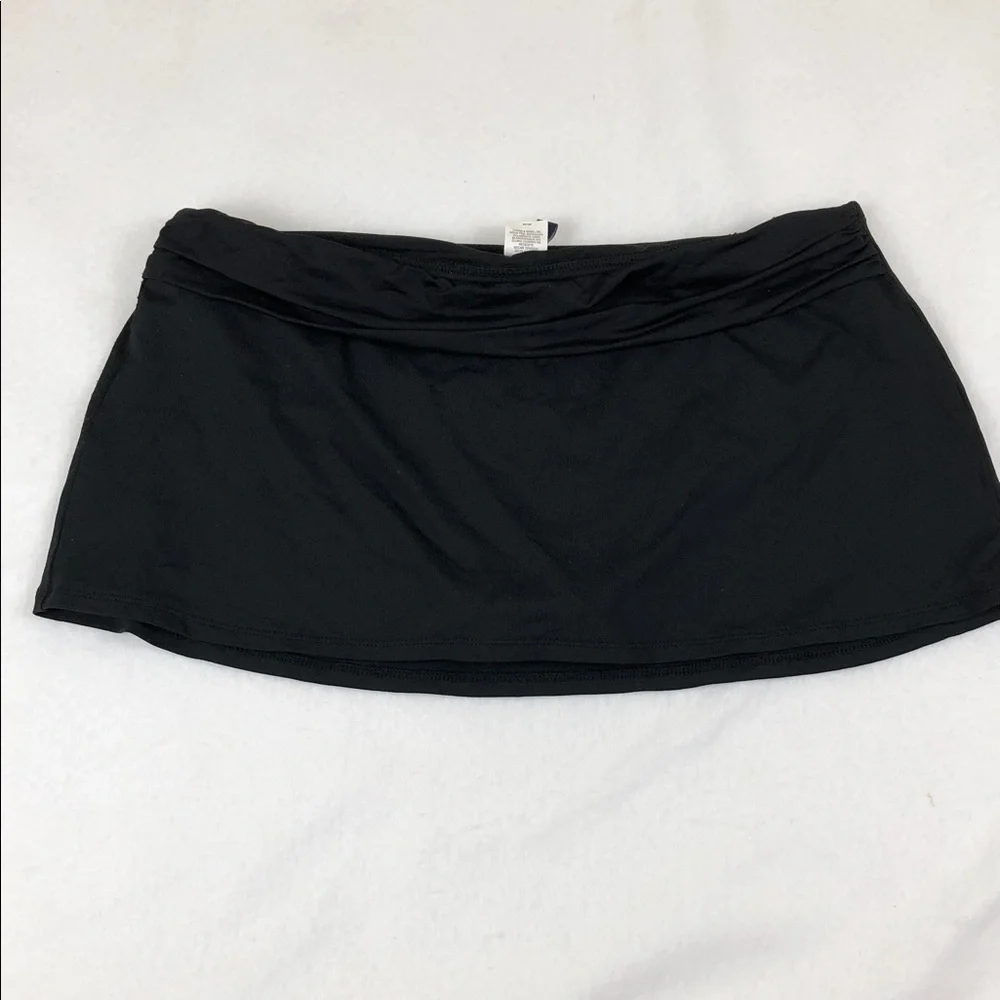 Chaps Black Swim Skirt Sz 10 (S2)